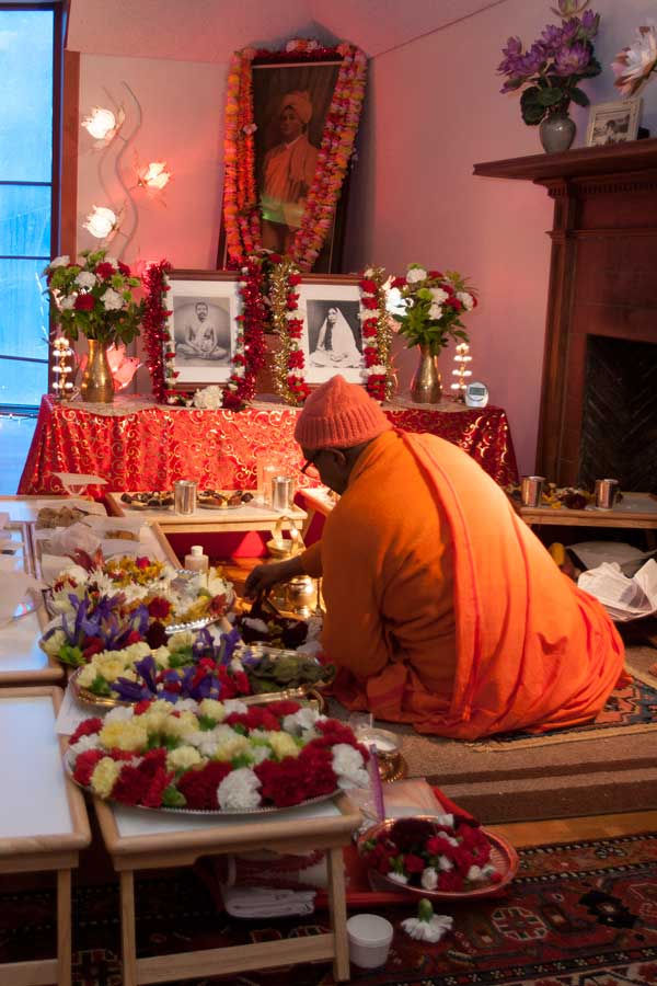 MediaHolyMotherPuja2016_image3