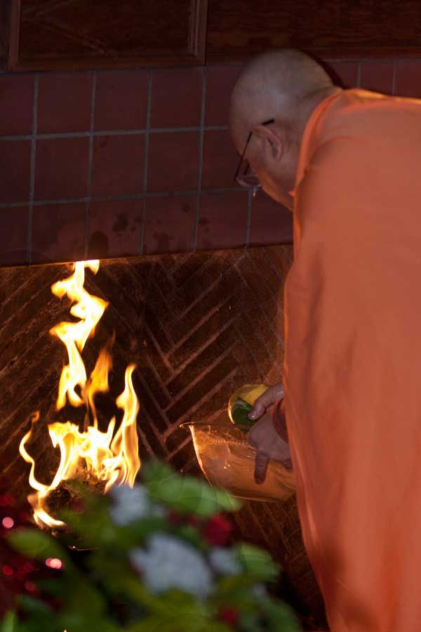 MediaHolyMotherPuja2016_image6